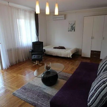 In 5 مالينسكا